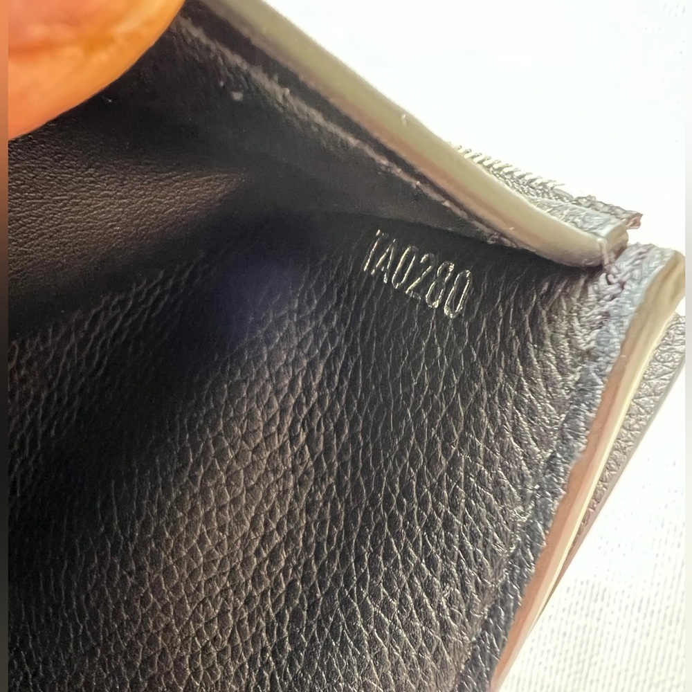 Louis Vuitton MyLockMe Compact Wallet - Picture 16 of 16